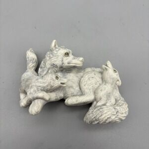Clay Critter Magnet Wolf Family